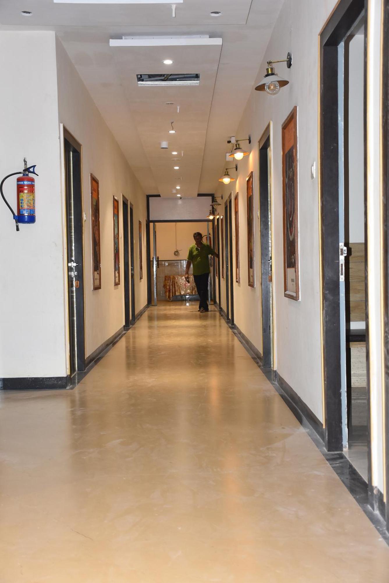 Hotel R B International — Photos 2