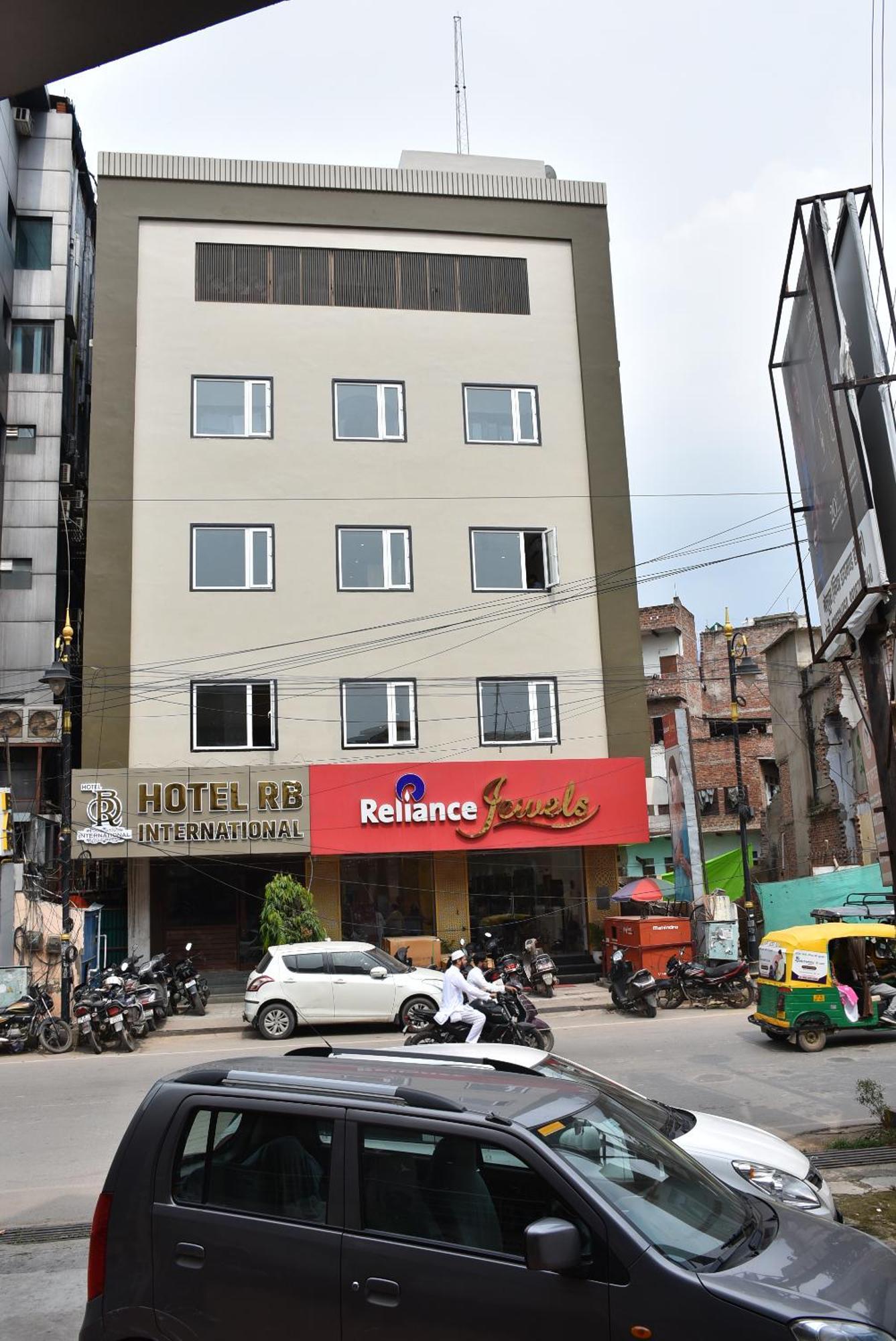 Hotel R B International — Photos 3